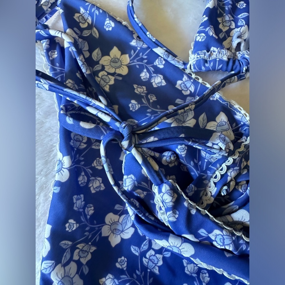 DONATED piece floral bikini - Picture 2 of 4